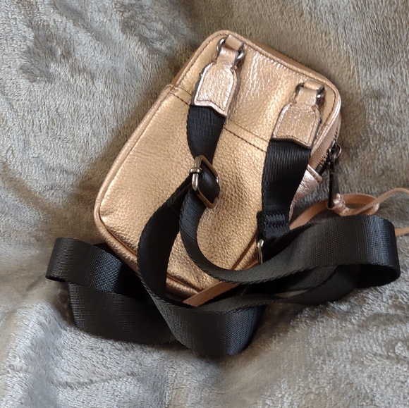 Aimee Kestenburg Pink Metallic Just Saying Crossbody Purse - Picture 13 of 13